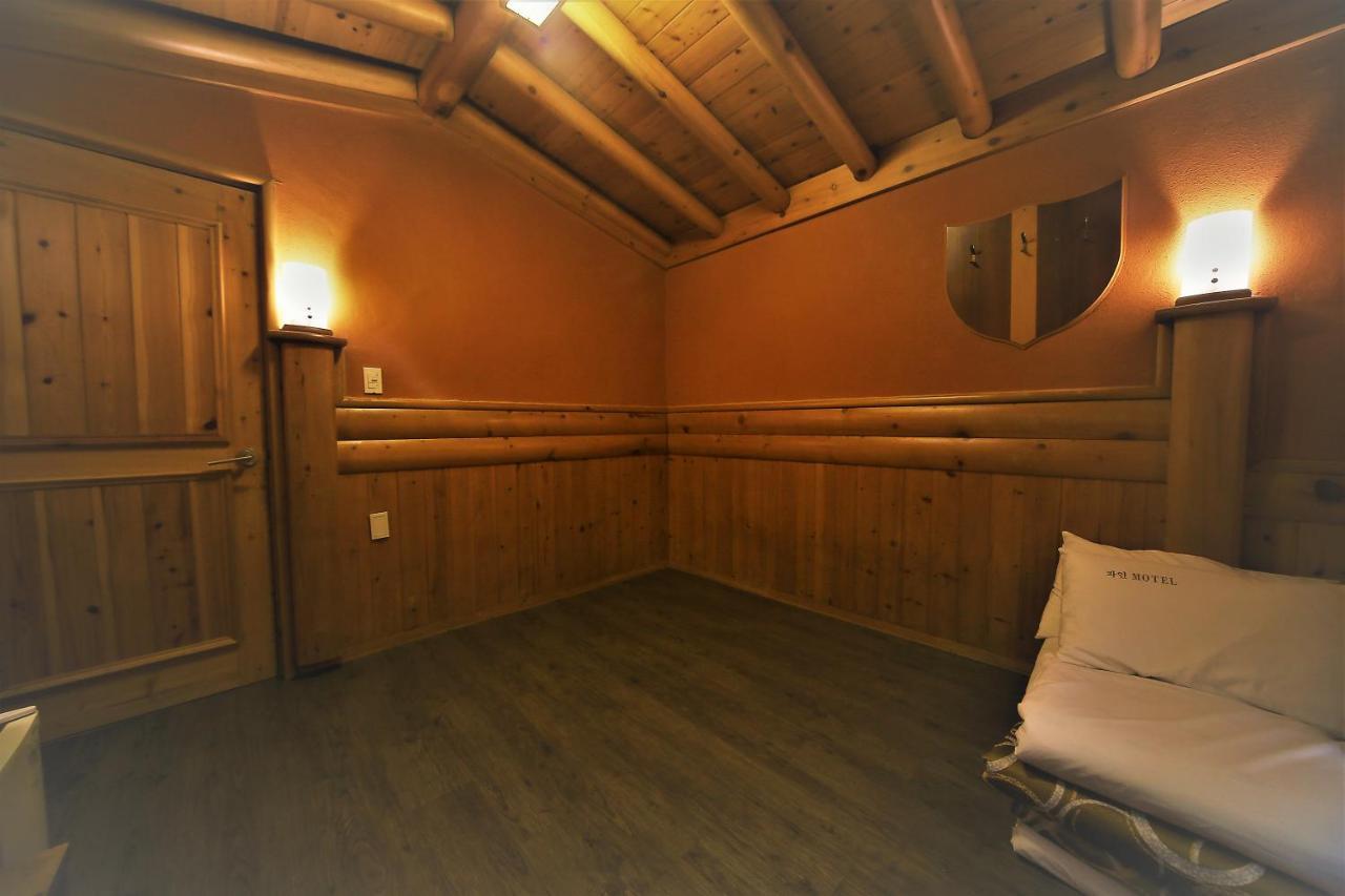 بوريونغ Pine Motel المظهر الخارجي الصورة